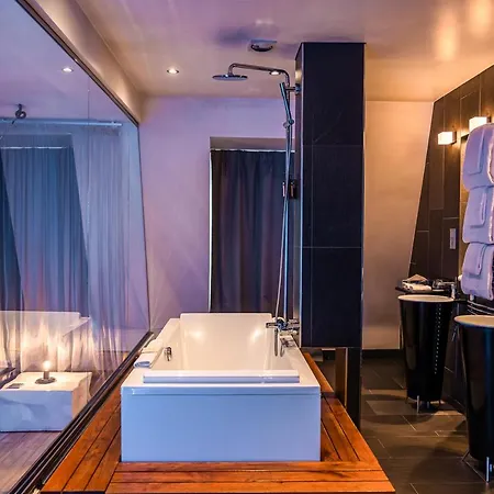 Kube Hotel Paris Exterior photo